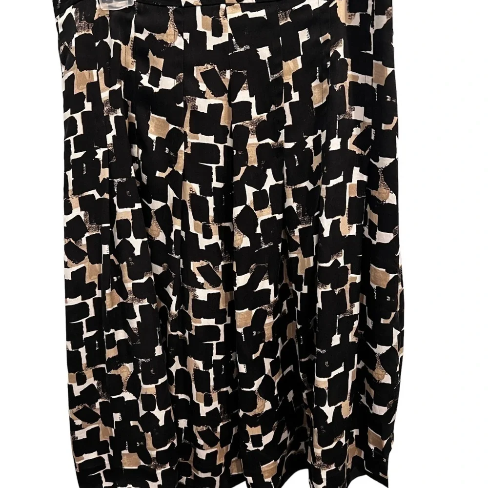 White House Black Market A-Line Patterned Skirt Size 2